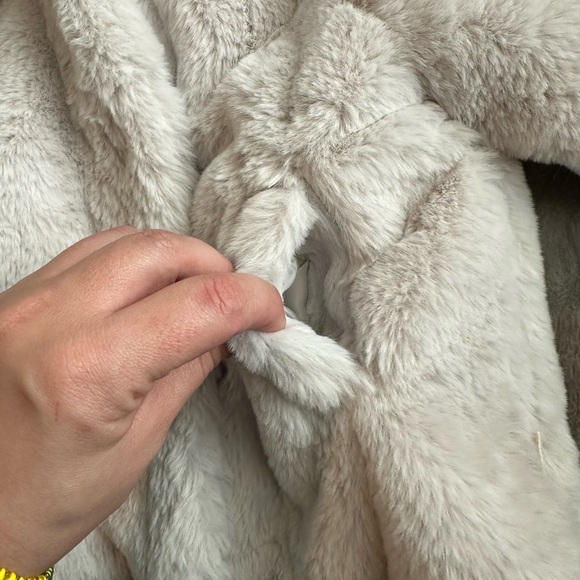 ZARA Kids Furry Coat Size 12-18 Months - Picture 9 of 14